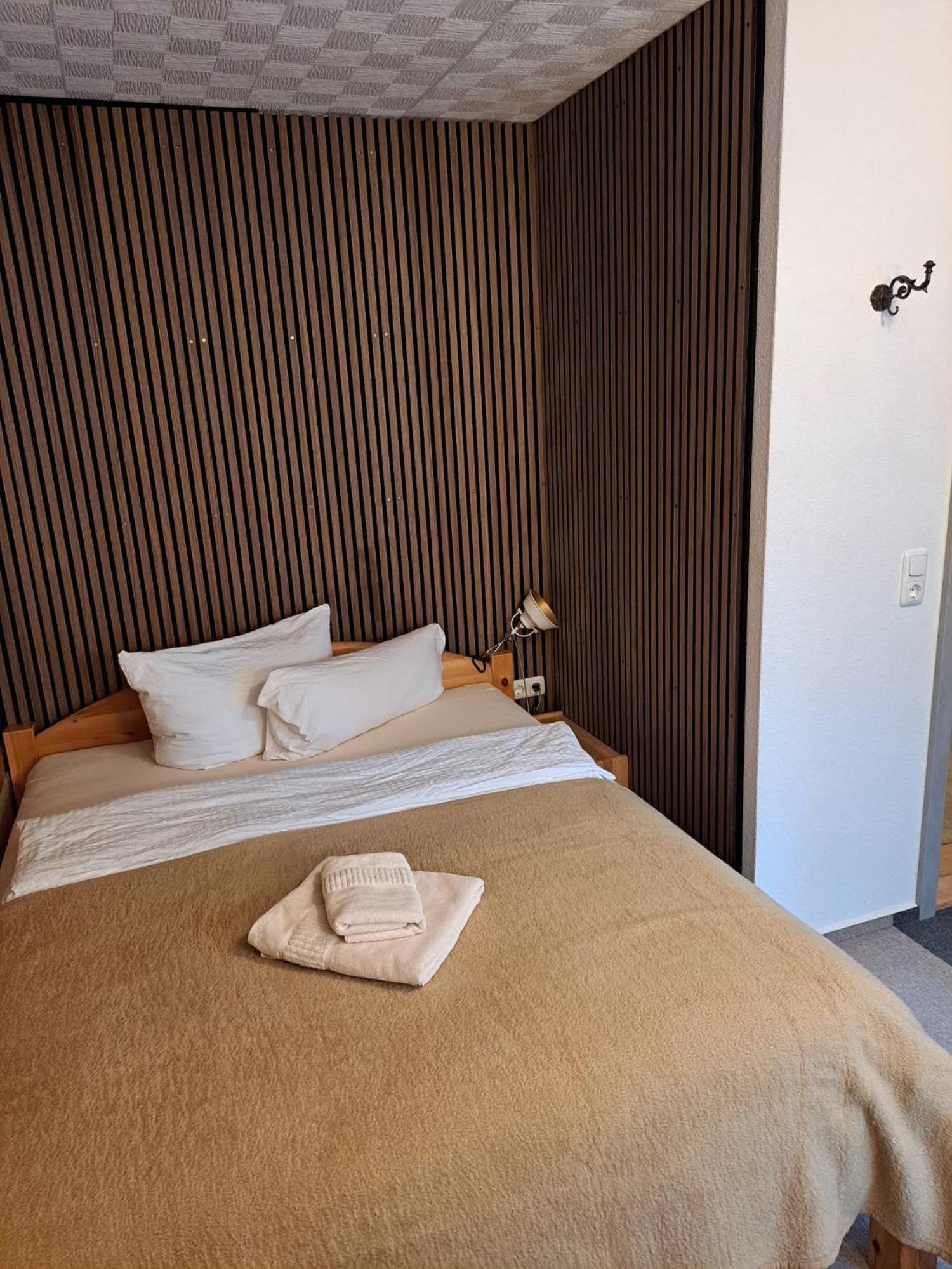 W.I.P. Welt Im Park Apartment Dresden Bagian luar foto