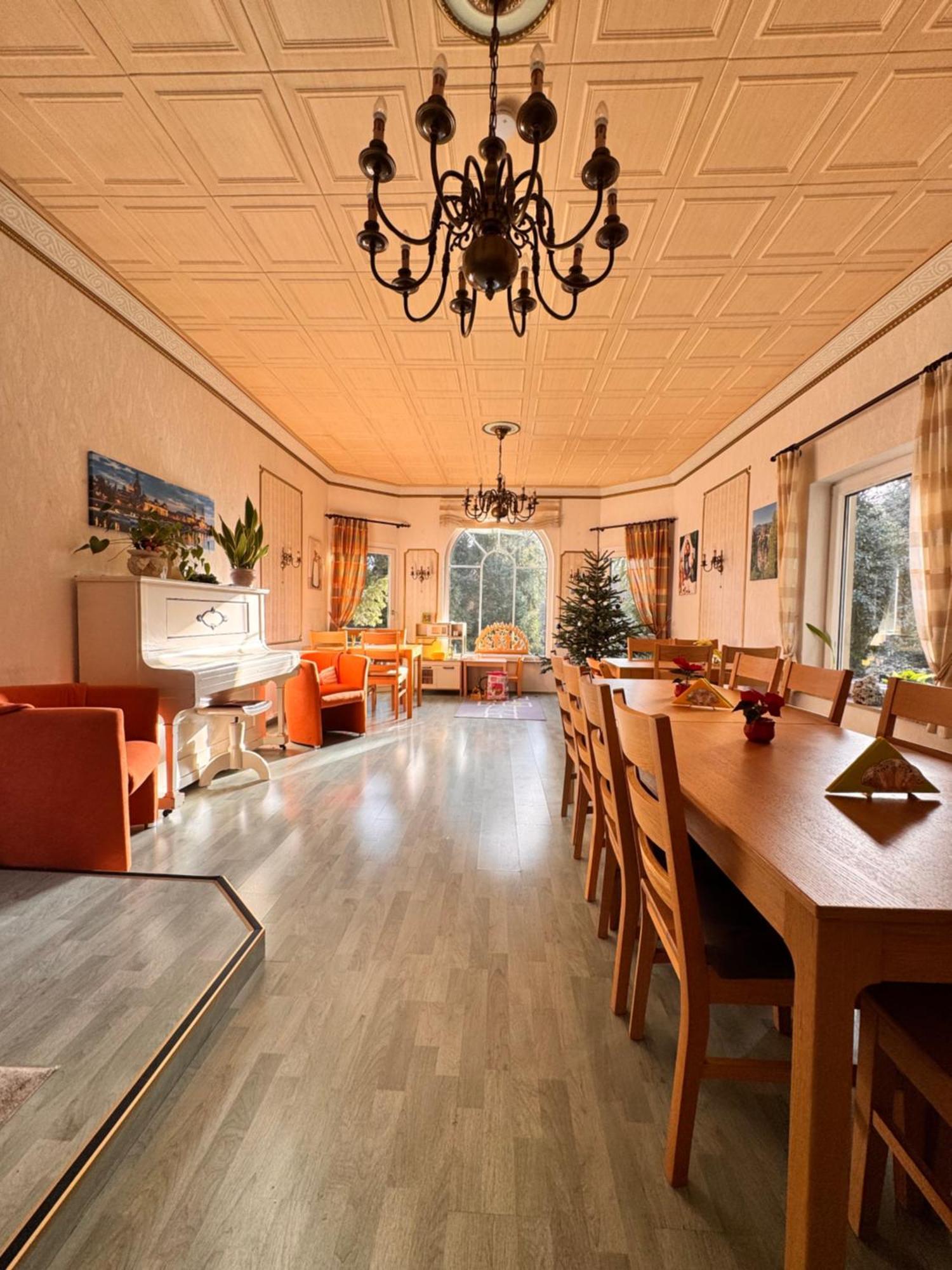 W.I.P. Welt Im Park Apartment Dresden Bagian luar foto