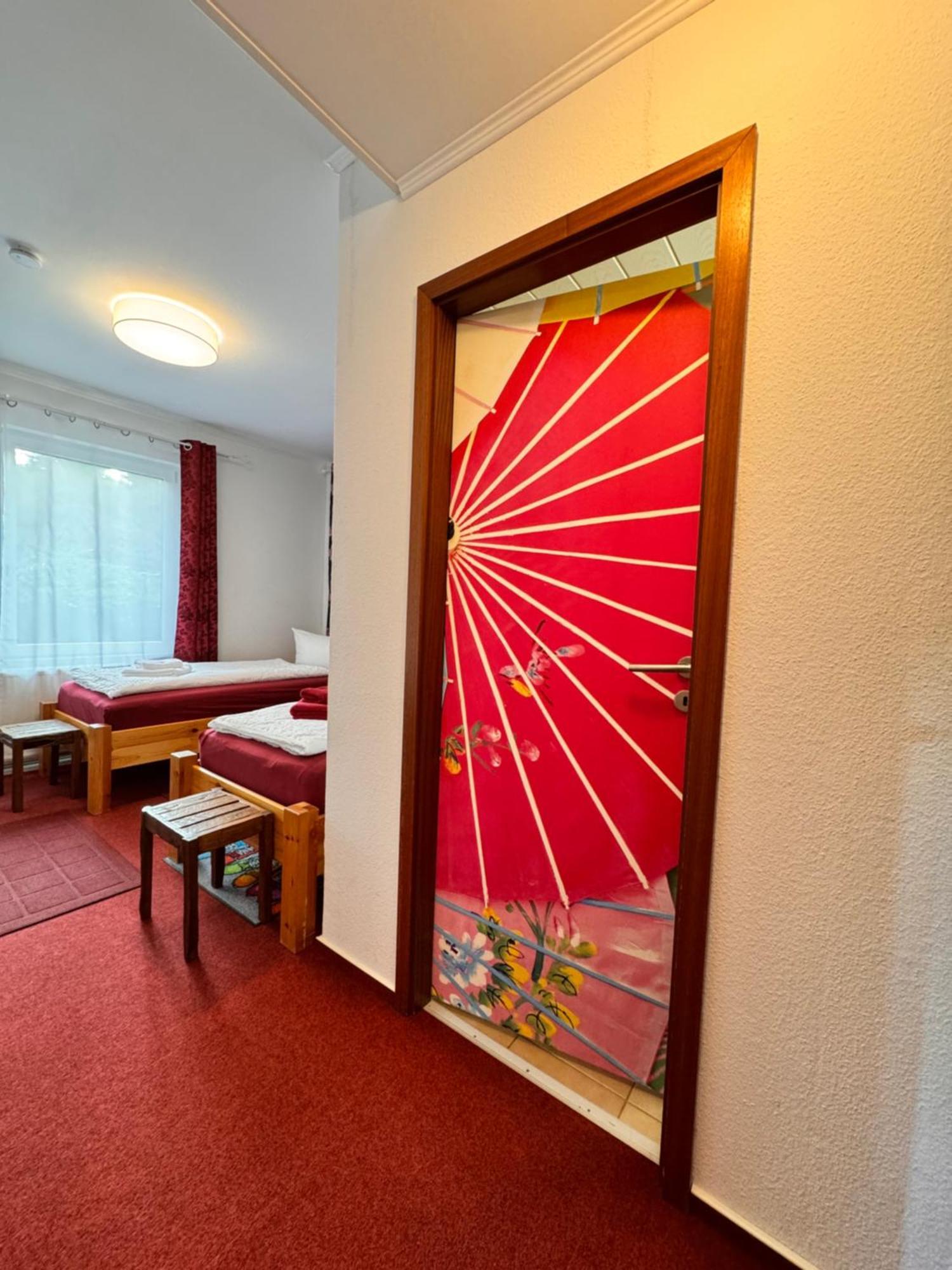 W.I.P. Welt Im Park Apartment Dresden Bagian luar foto