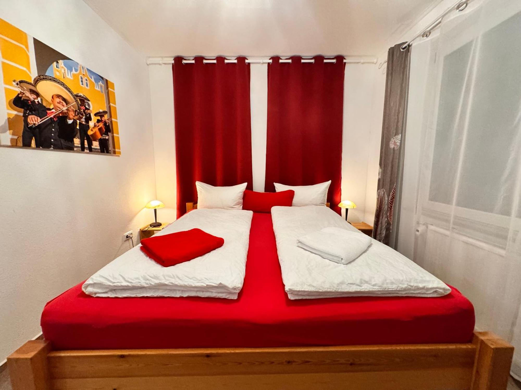 W.I.P. Welt Im Park Apartment Dresden Bagian luar foto